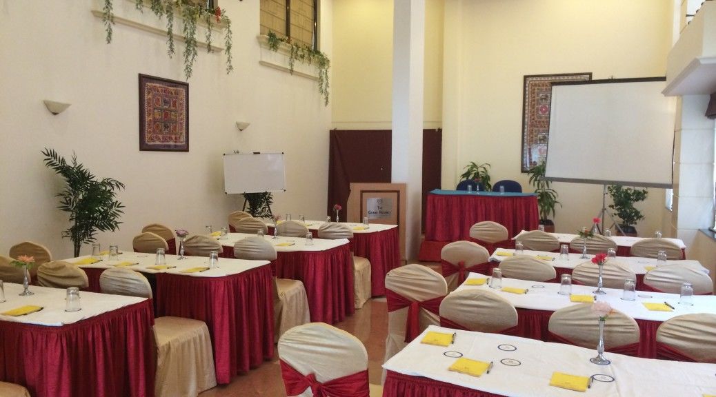 The Grand Regency Hotell Rajkot Exteriör bild